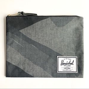 Herschel Network Pouch Large in Black Portal NWOT